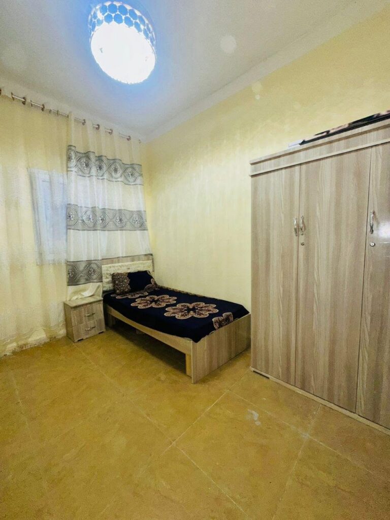 Apartment: 3 Qol Qalabeysan Casri Ah